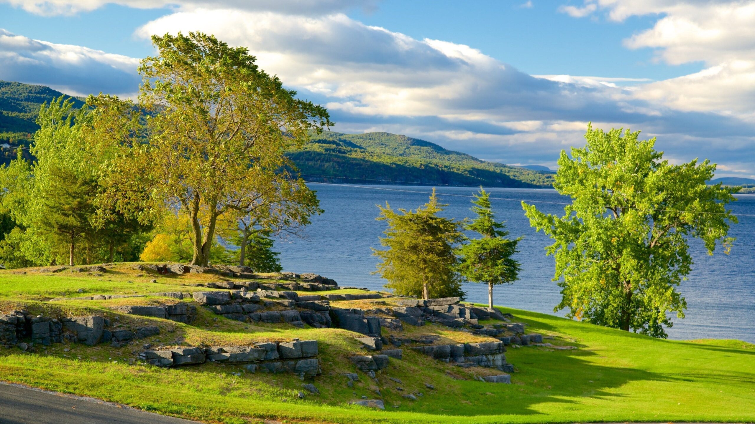 25 Best Family Vacation Spots on the East Coast for Kids and Parents